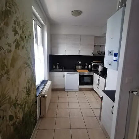 Frida- Thermal à 2 Min- 10 Pers - Chez Julie * Nancy