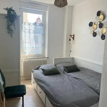 Frida- Thermal à 2 Min- 10 Pers - Chez Julie Appartement